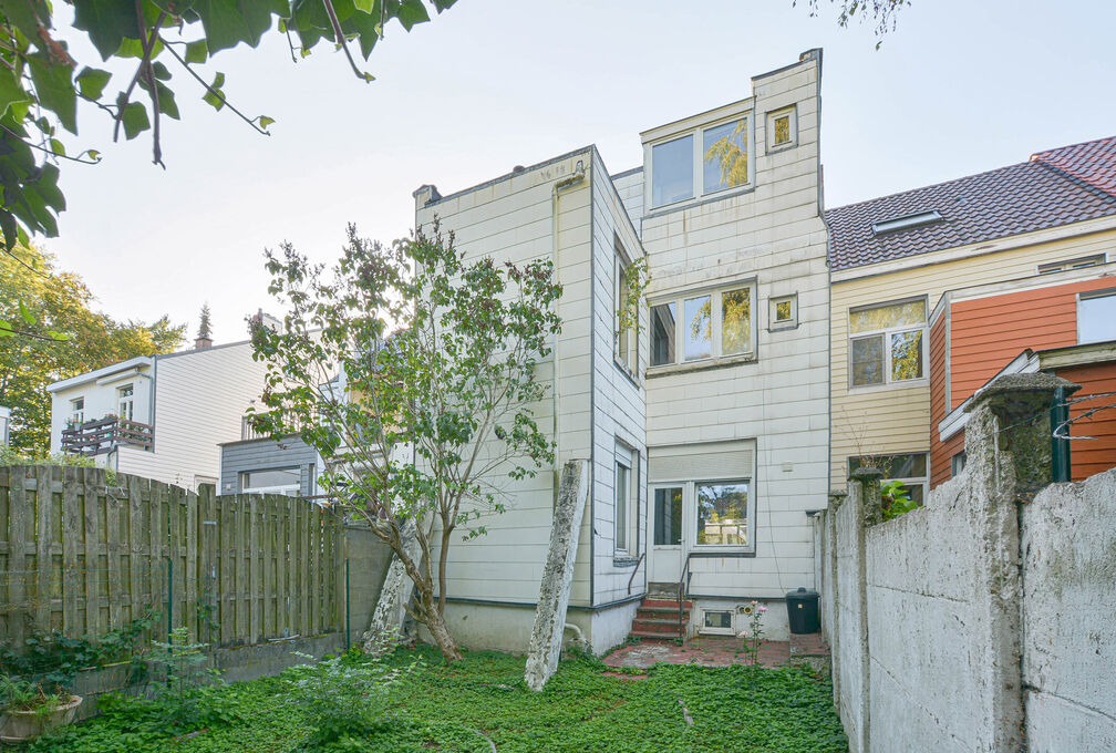 Apartment block for sale in Auderghem