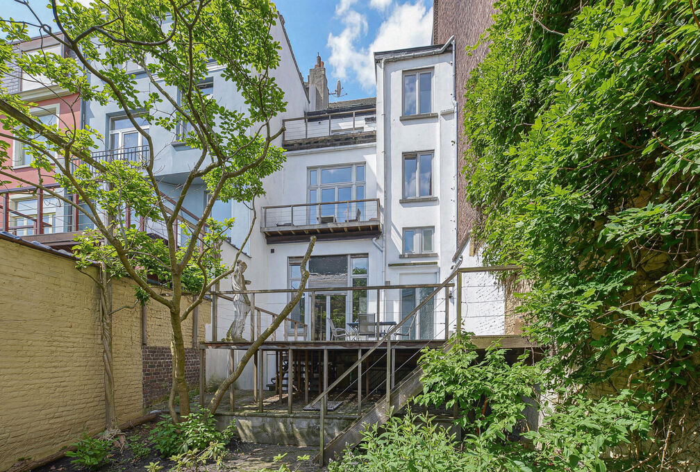 Appartementsgebouw te koop in Etterbeek