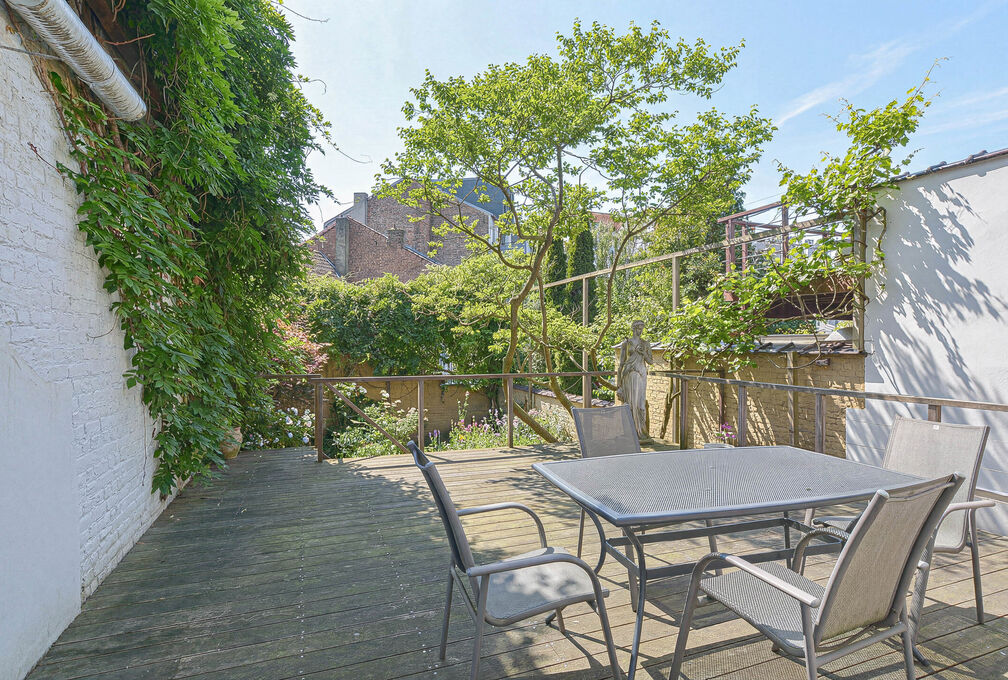 Appartementsgebouw te koop in Etterbeek