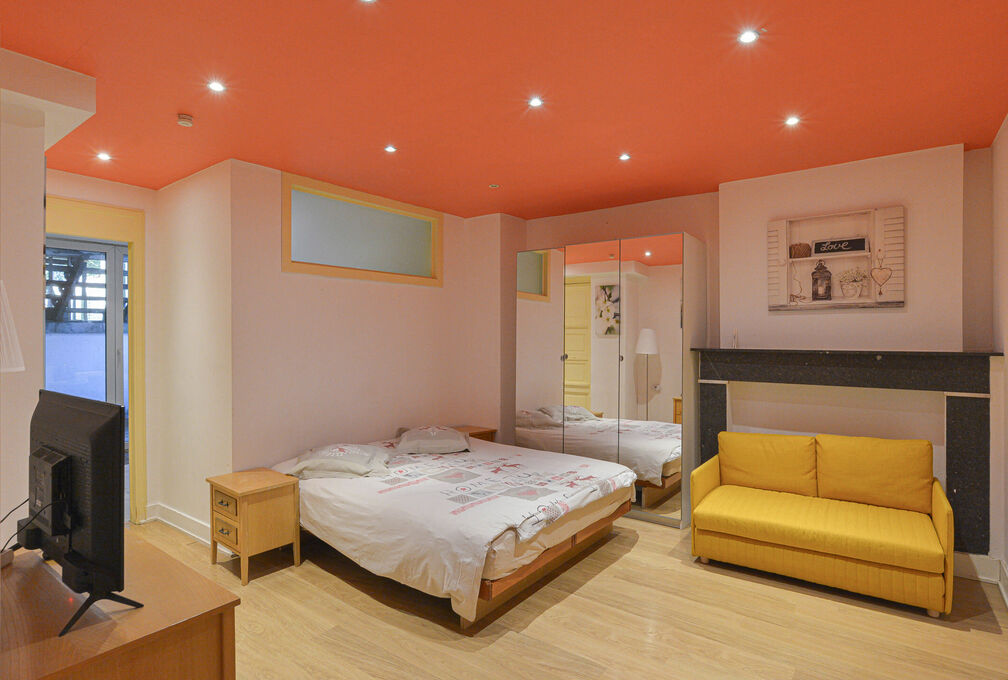 Appartementsgebouw te koop in Etterbeek