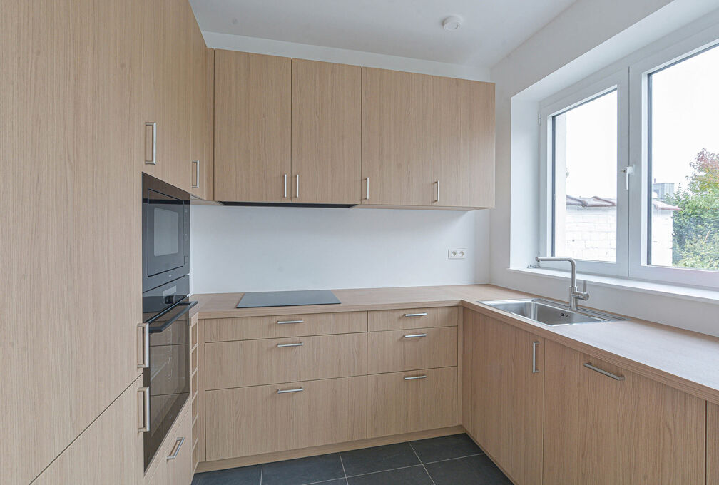 Bel-etage for rent in Woluwe-Saint-Pierre