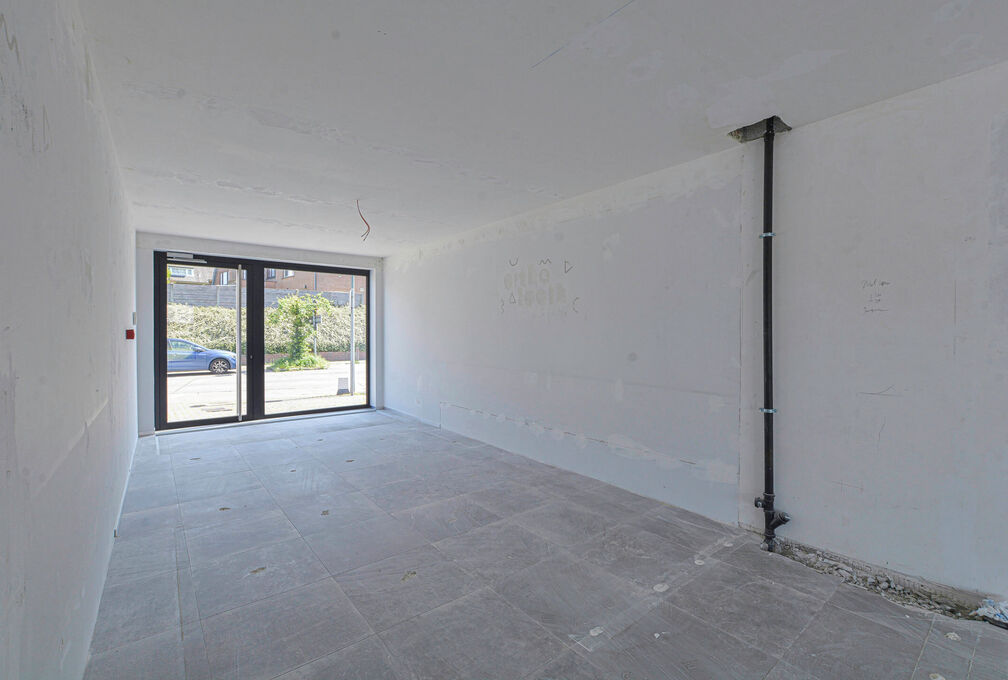 Commercial groundfloor for rent in Wezembeek-Oppem