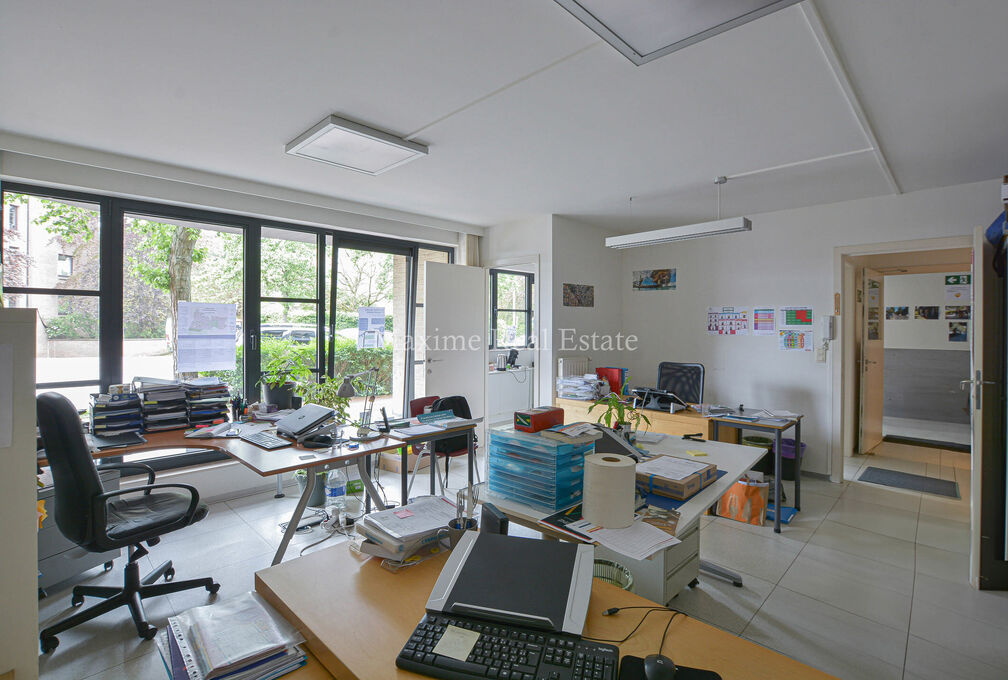 Commercial groundfloor for sale in Sint-Pieters-Woluwe