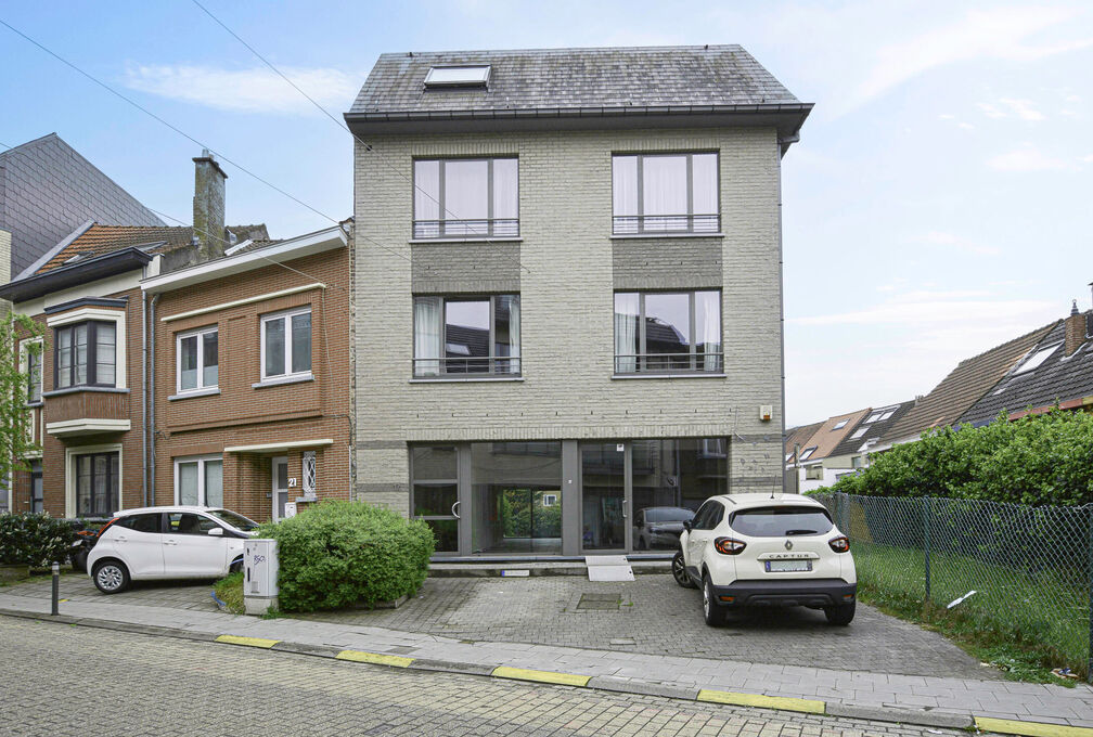 Commercieel gelijkvloers te huur in Woluwe-Saint-Pierre