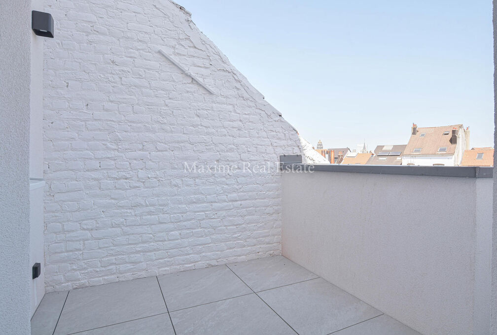 Duplex for rent in Sint-Gillis