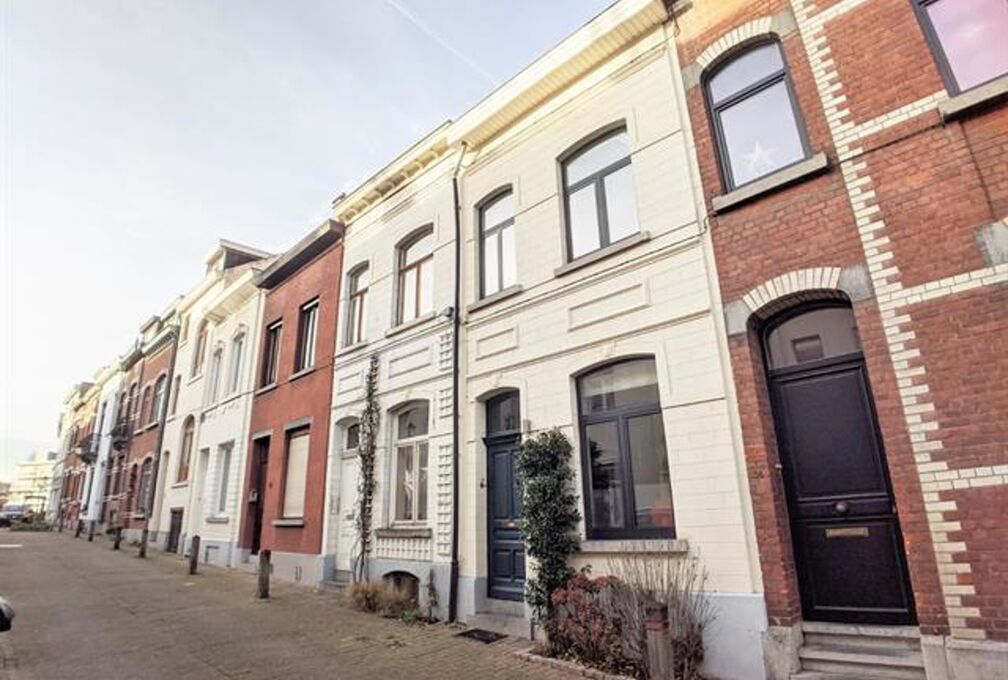 Eengezinswoning te huur in Woluwe-Saint-Pierre