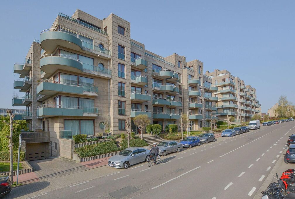 Garage (ferme) &agrave; vendre &agrave; Woluwe-Saint-Lambert