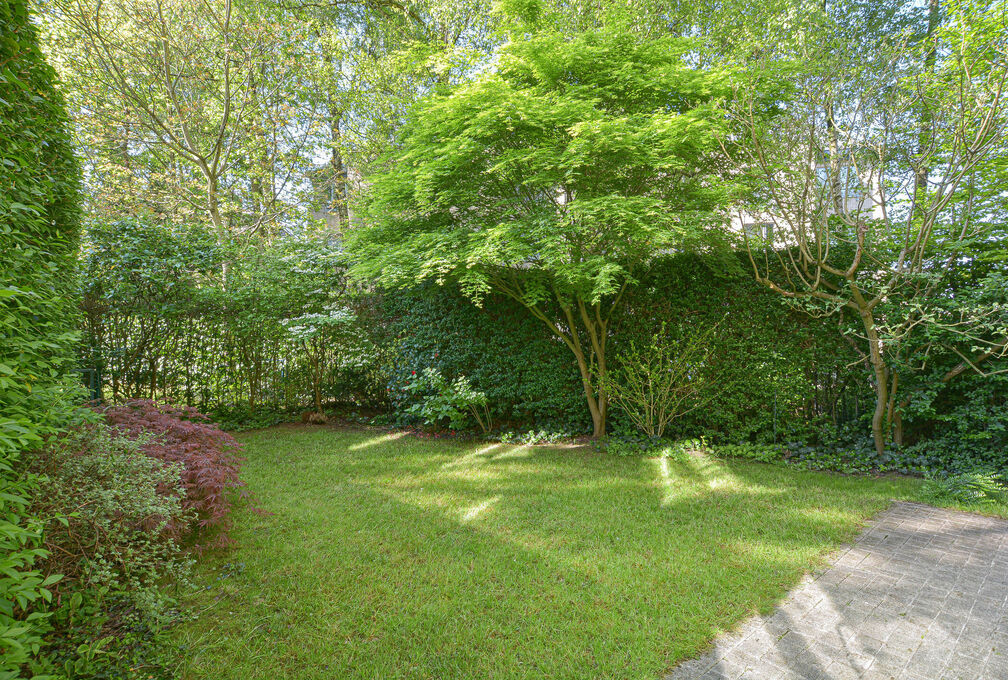 Gelijkvloerse verd. + tuin te koop in Woluwe-Saint-Pierre