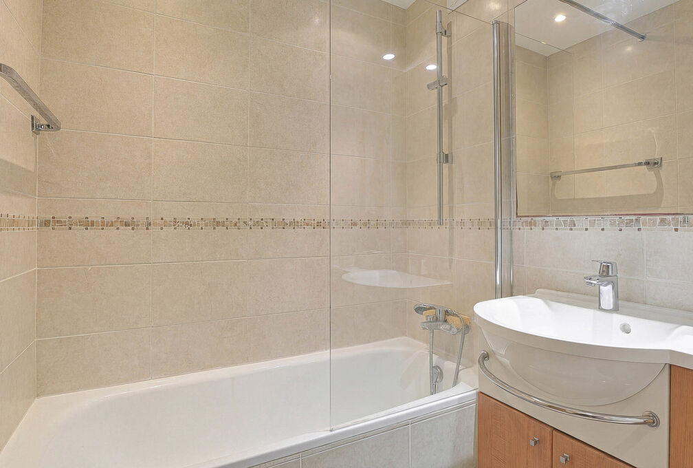 Gelijkvloerse verd. + tuin te koop in Woluwe-Saint-Pierre