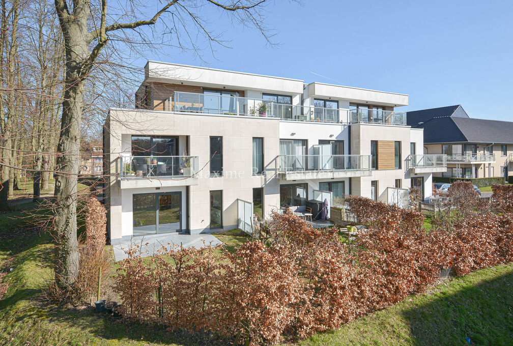 Gelijkvloerse verdieping te huur in Wezembeek-Oppem
