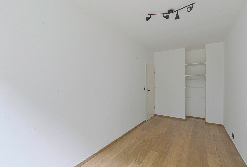 Ground floor for rent in Wezembeek-Oppem