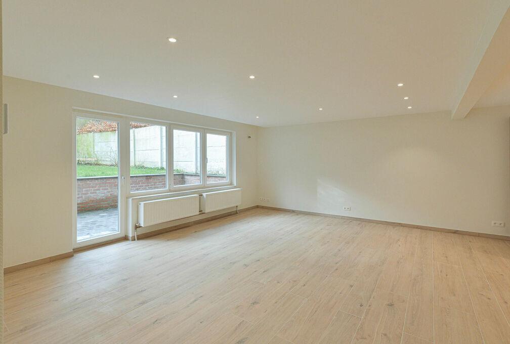 Ground floor for rent in Woluwe-Saint-Lambert