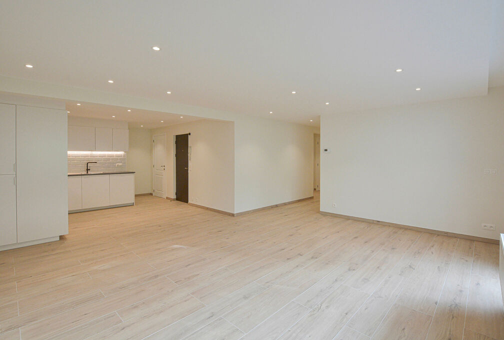 Ground floor for rent in Woluwe-Saint-Lambert