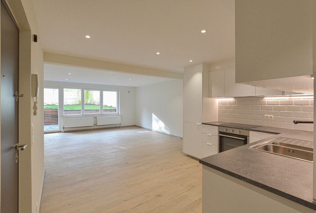 Ground floor for rent in Woluwe-Saint-Lambert