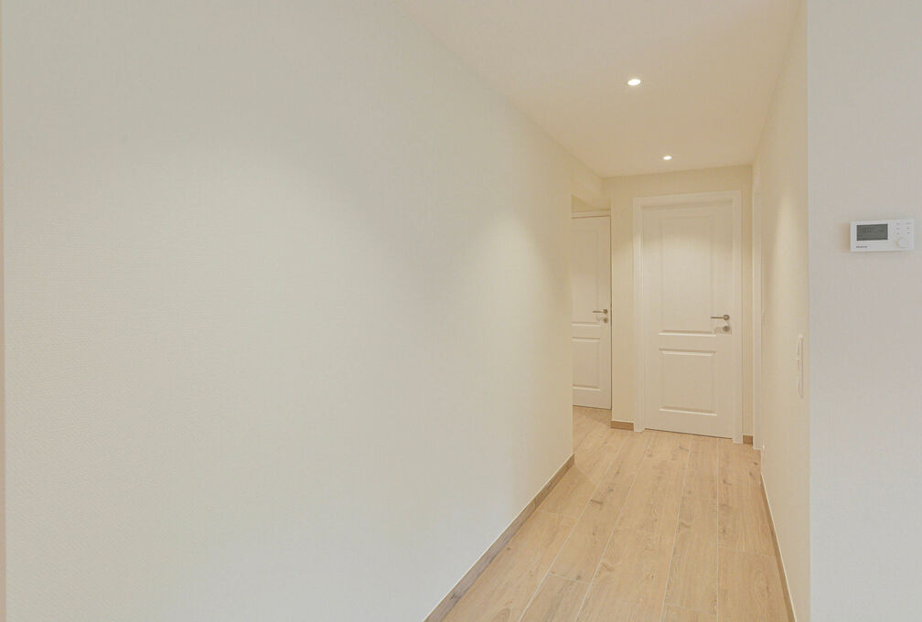 Ground floor for rent in Woluwe-Saint-Lambert