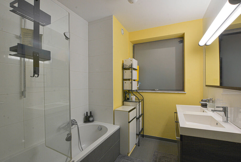 Ground floor with garden for sale in Elsene