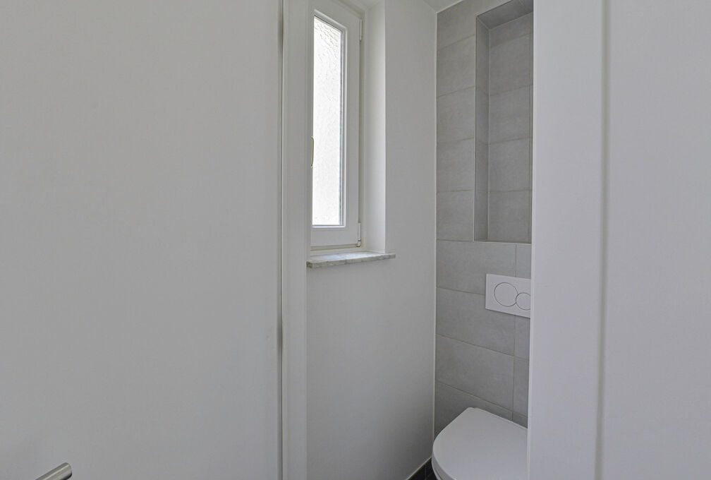 Individual shop for rent in Woluwe-Saint-Lambert