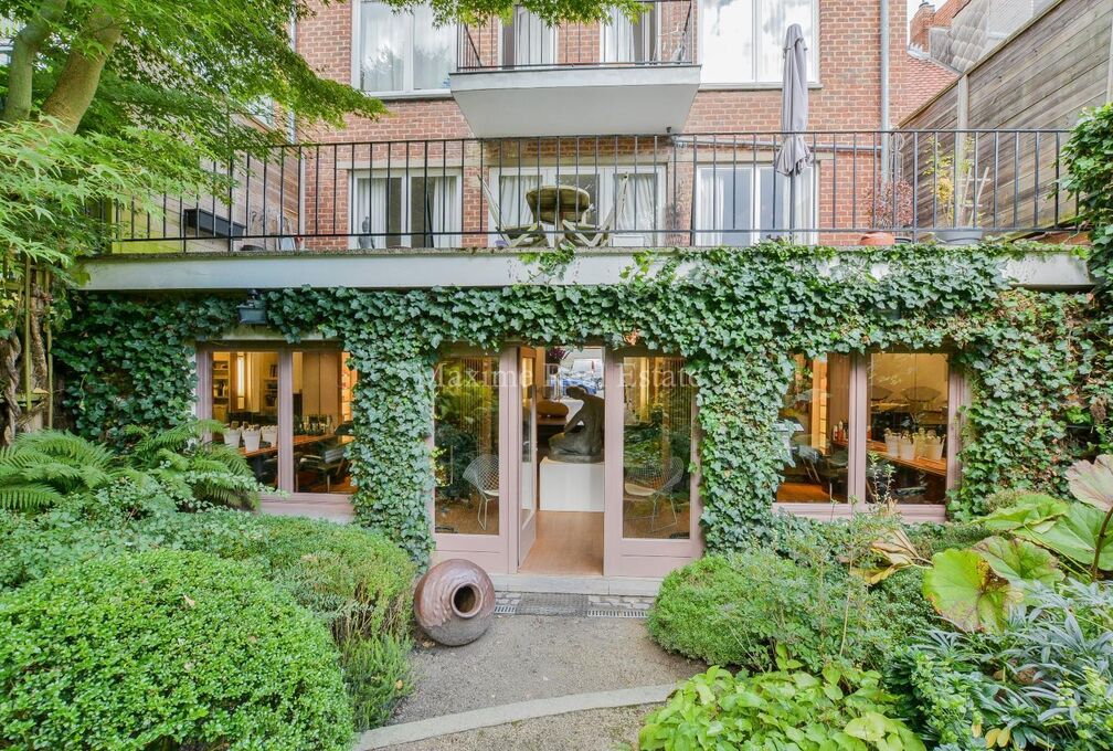 Individual shop for rent in Woluwe-Saint-Pierre