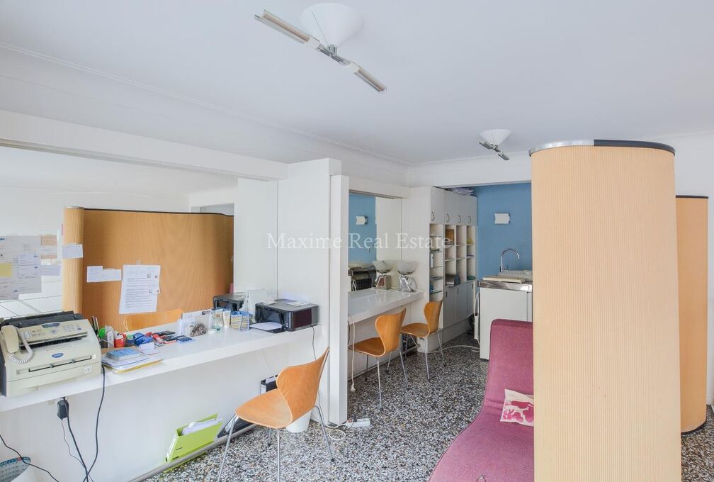 Individual shop for rent in Woluwe-Saint-Pierre