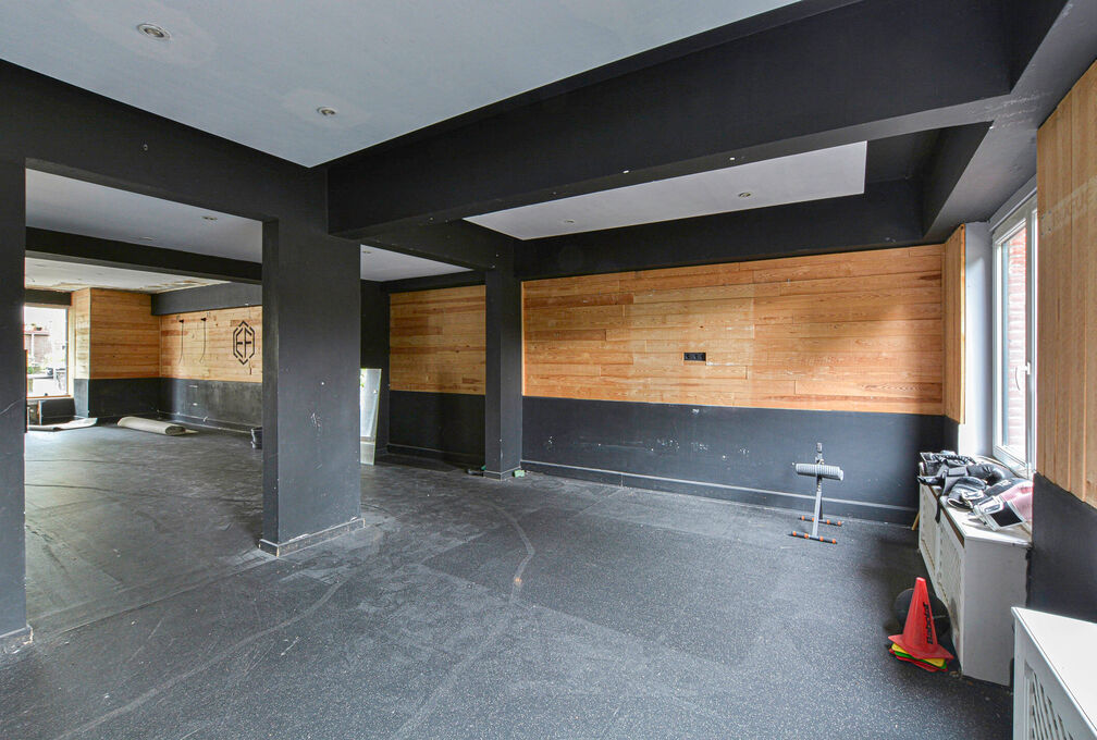 Individual shop for rent in Woluwe-Saint-Pierre