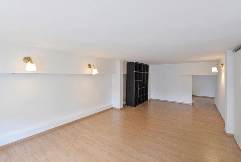 Individual shop for rent in Woluwe-Saint-Pierre