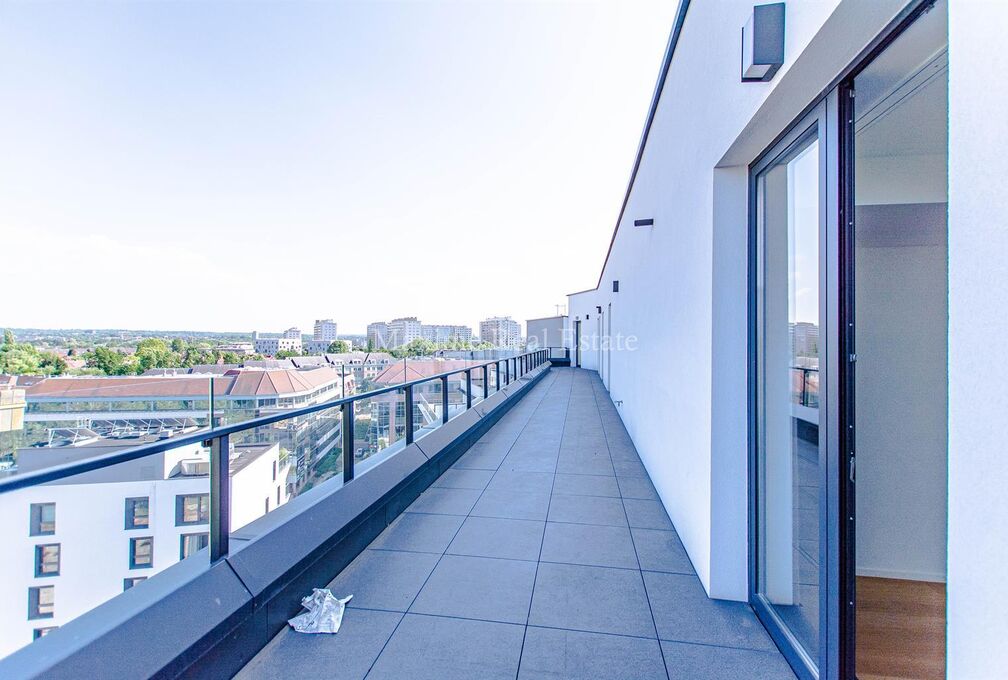 Penthouse for rent in Woluwe-Saint-Lambert
