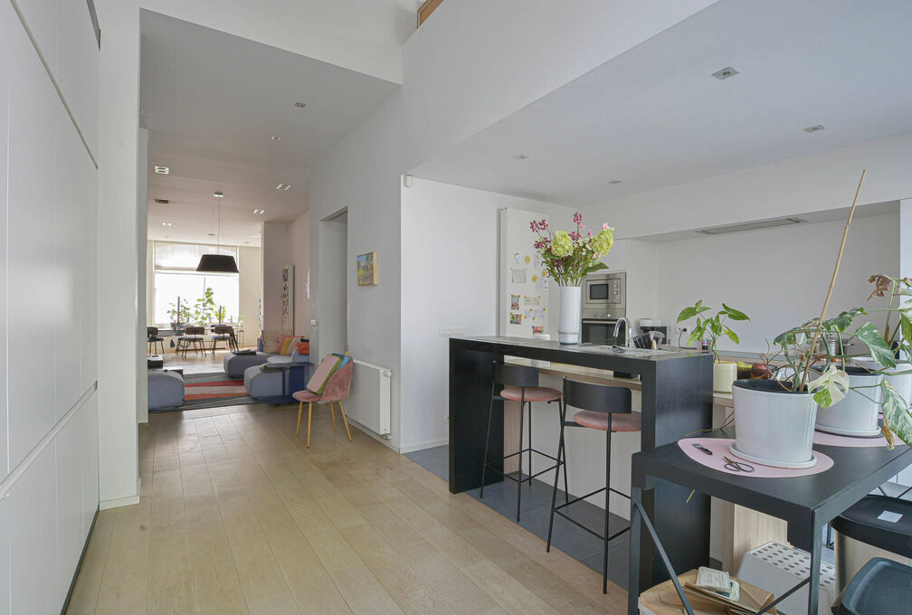 Triplex for rent in Elsene