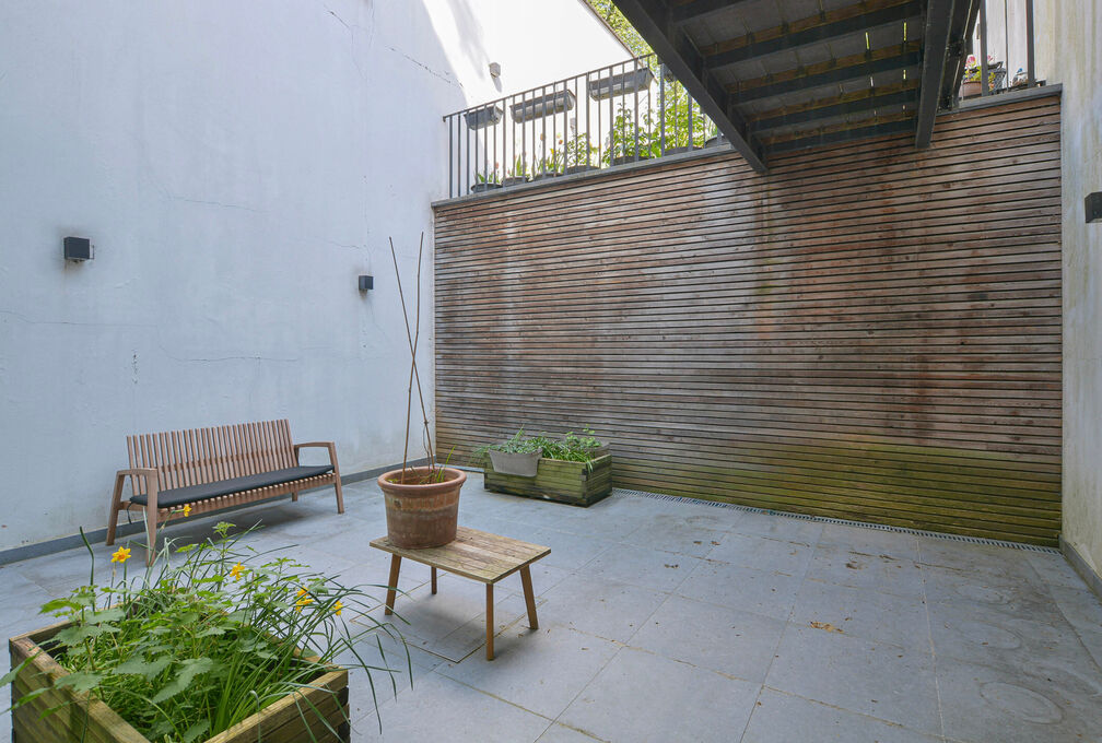 Triplex for rent in Elsene