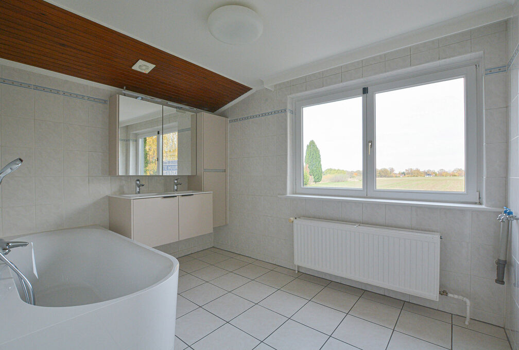 Villa for rent in Wezembeek-Oppem