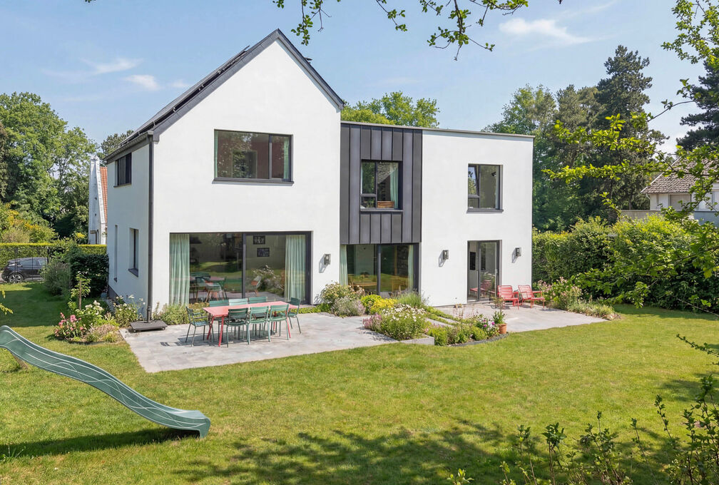 Villa for rent in Wezembeek-Oppem