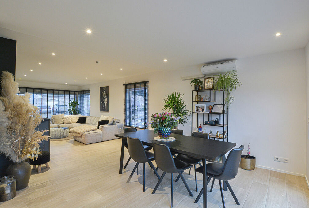 Villa for sale in Zoutleeuw